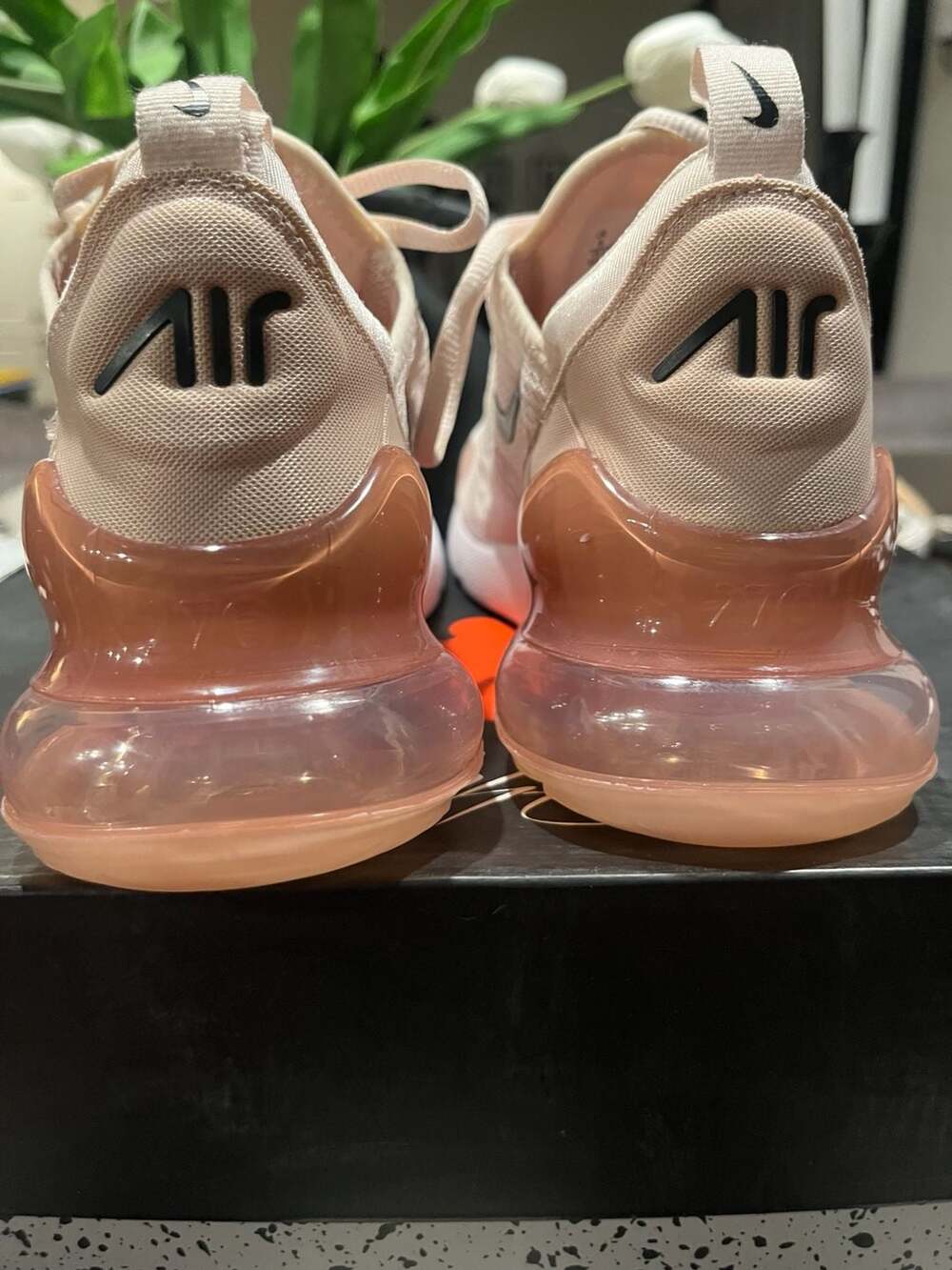 Nike Women's Air Max 270 Light Soft Pink/Black Sneakers AH6789-604 - Picture 5 of 8